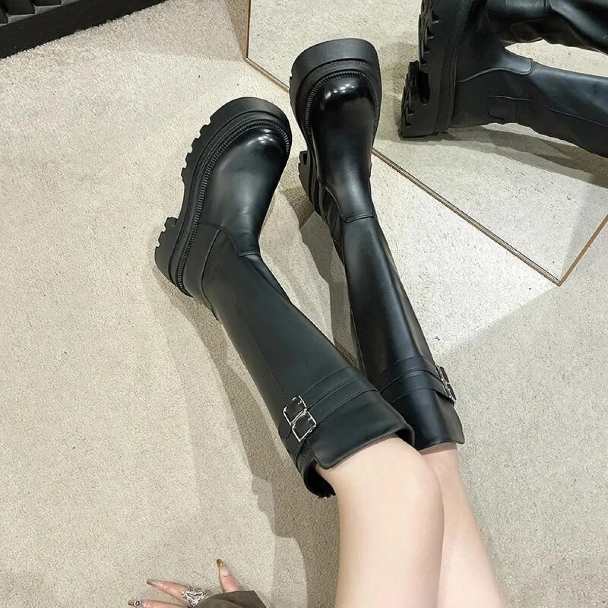 2024 Nuove Scarpe da Donna Pu Caldo Peluche di Gomma Solido Testa Rotonda Stivali da Donna Antiscivolo Alla Moda Stivali con Cer