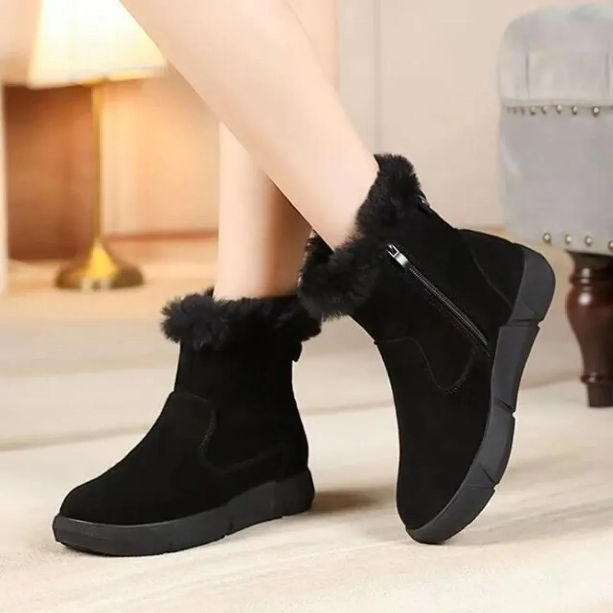 2024 Scarpe da donna di moda Stivali corti da donna in peluche Vendita calda Stivali classici con cerniera laterale Nuova testa