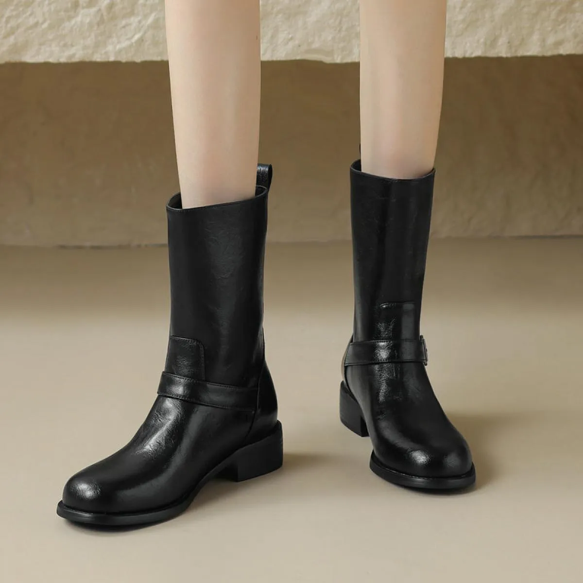 2024 Stivali da donna a metà polpaccio in vera pelle Stivali autunno inverno Tacco quadrato Med Scarpe casual da festa Donna Tag