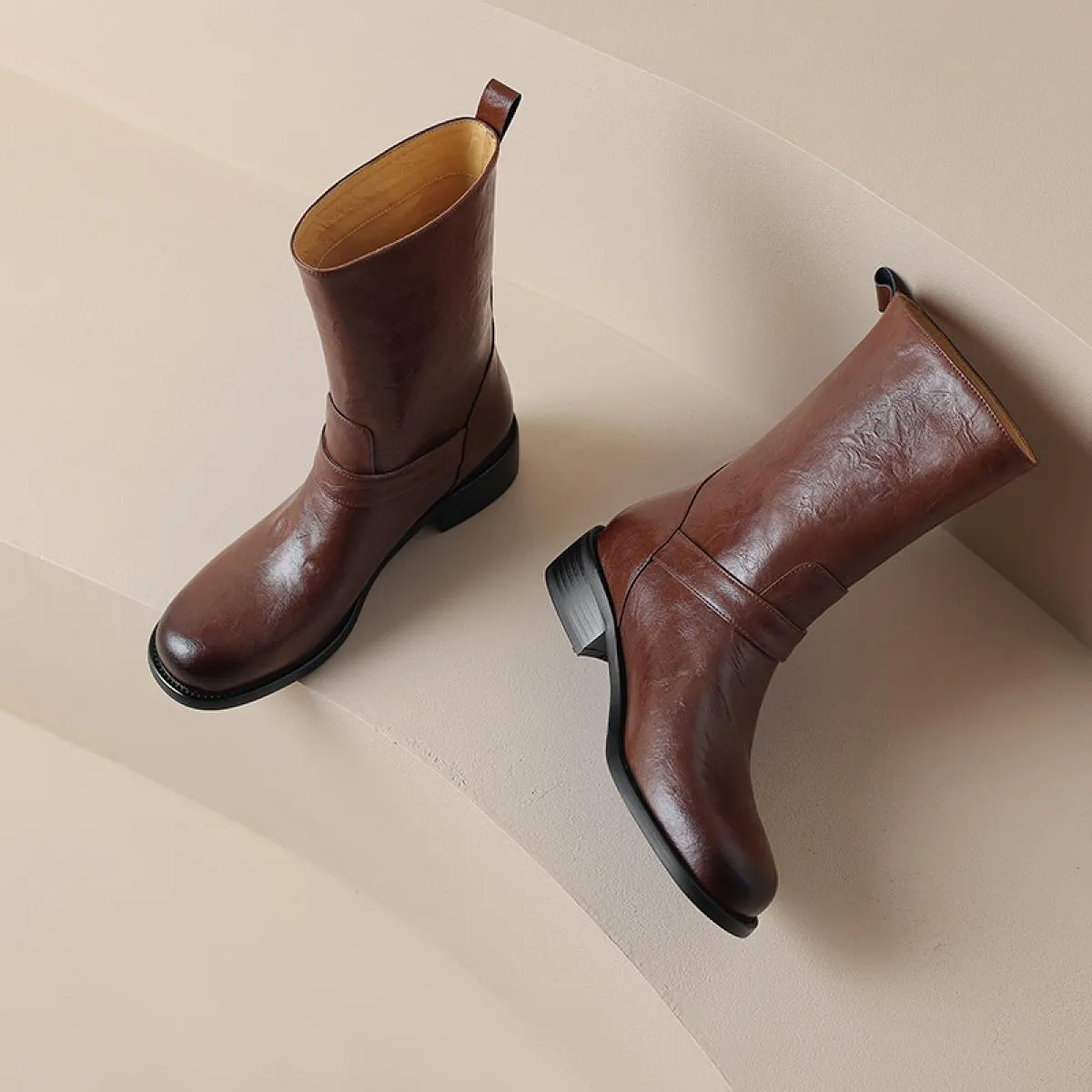 2024 Stivali da donna a metà polpaccio in vera pelle Stivali autunno inverno Tacco quadrato Med Scarpe casual da festa Donna Tag