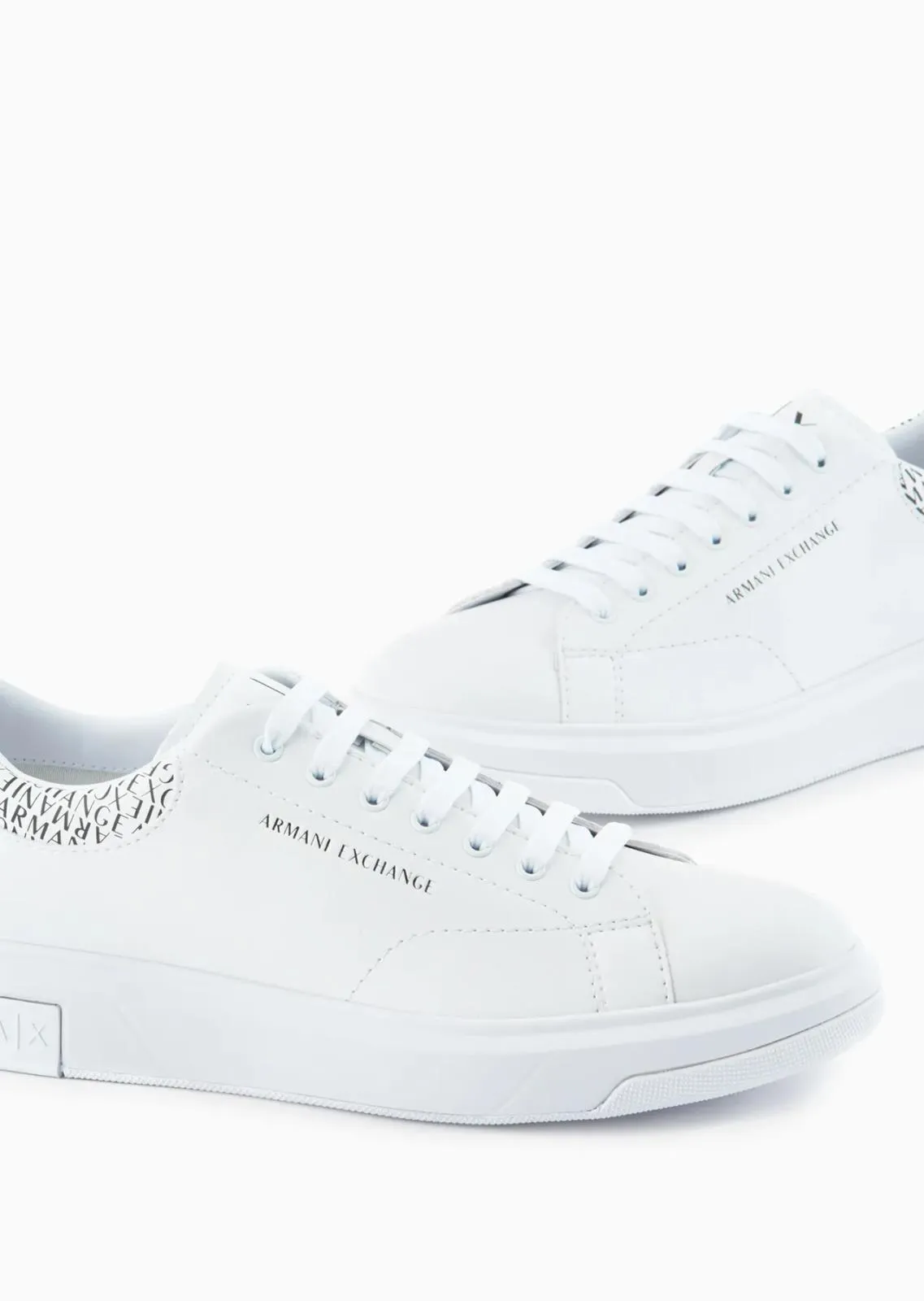     Armani Exchange Sneakers Uomo XUX123 XV761    