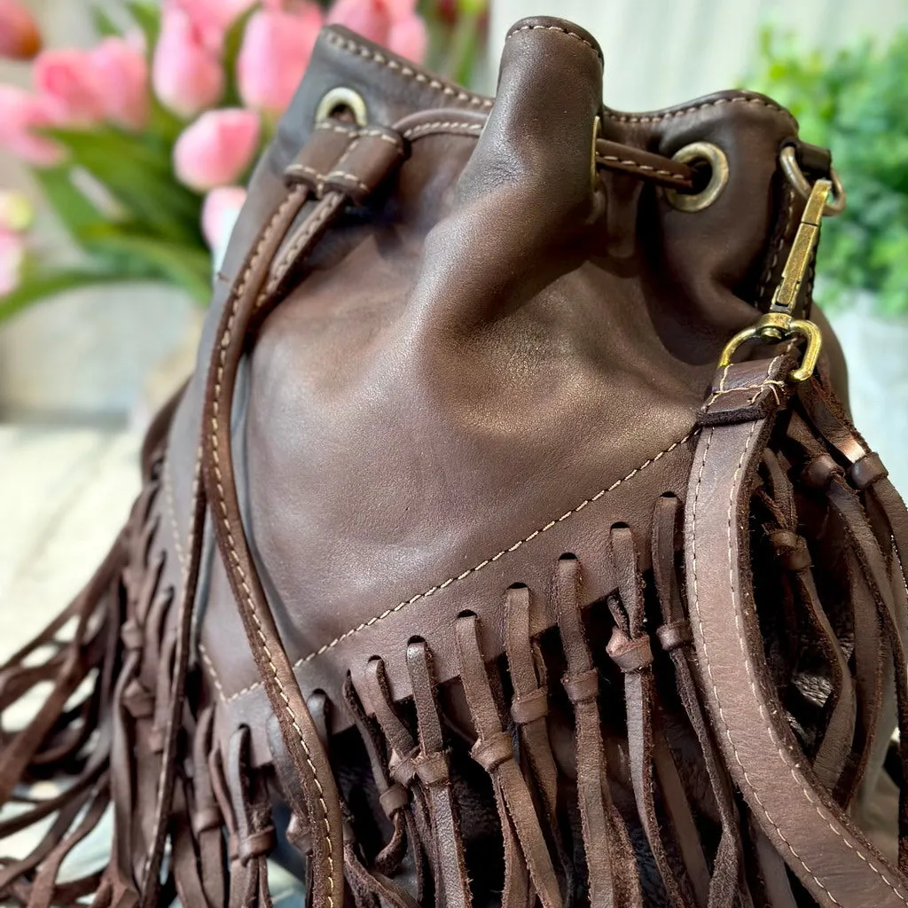 Borsa a Secchiello con Frange Testa di Moro in Pelle Nabuk Vintage