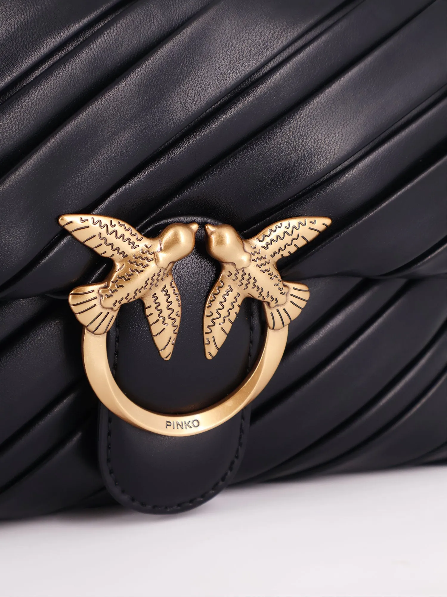 Borsa a tracolla in pelle plissé con fibbia Love Birds
