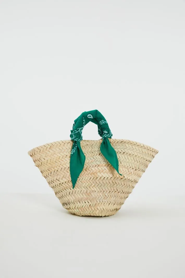 Borsa in paglia con bandana