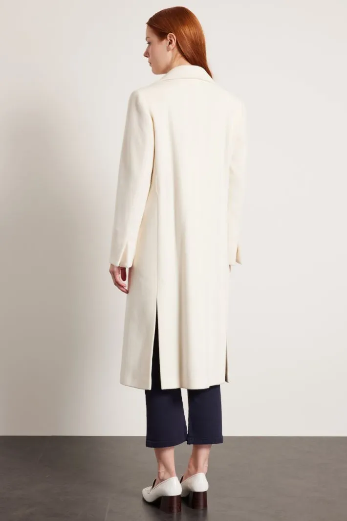 Cappotto con tasche applicate