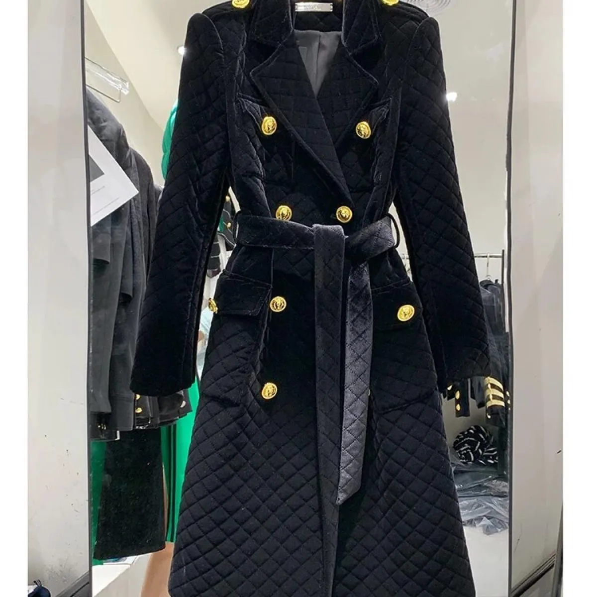 Cappotto trapuntato in velluto da donna Cappotto alla moda Disegni Cappotti da donna firmati High Street