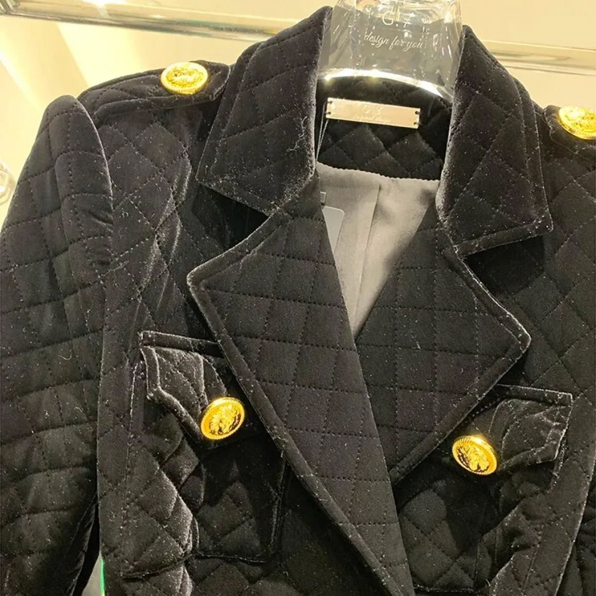 Cappotto trapuntato in velluto da donna Cappotto alla moda Disegni Cappotti da donna firmati High Street