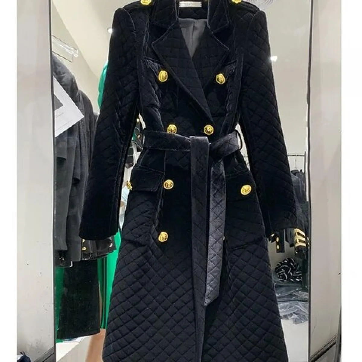 Cappotto trapuntato in velluto da donna Cappotto alla moda Disegni Cappotti da donna firmati High Street