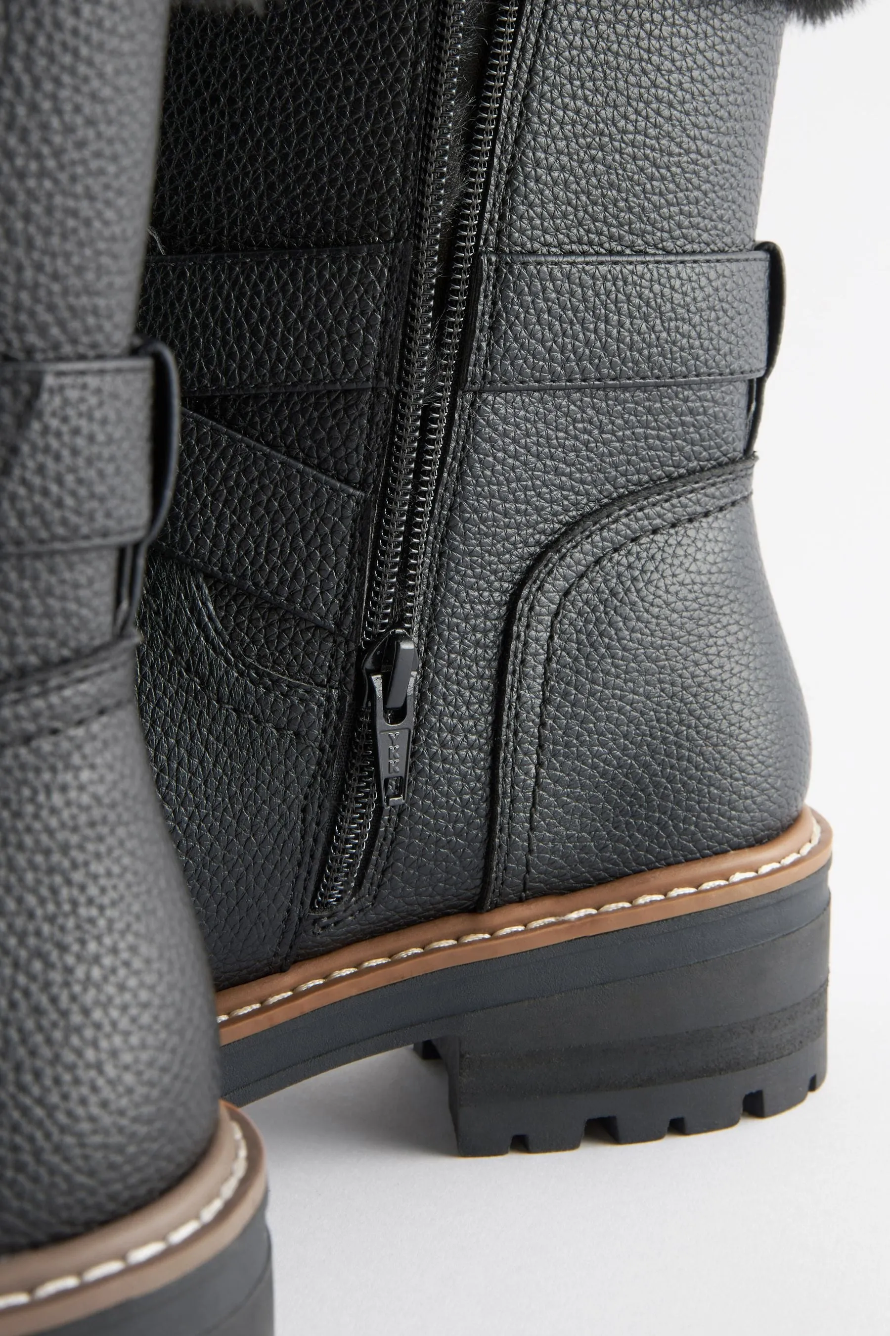 Forever Comfort® - Stivali con fibbia e fodera in pelliccia sintetica