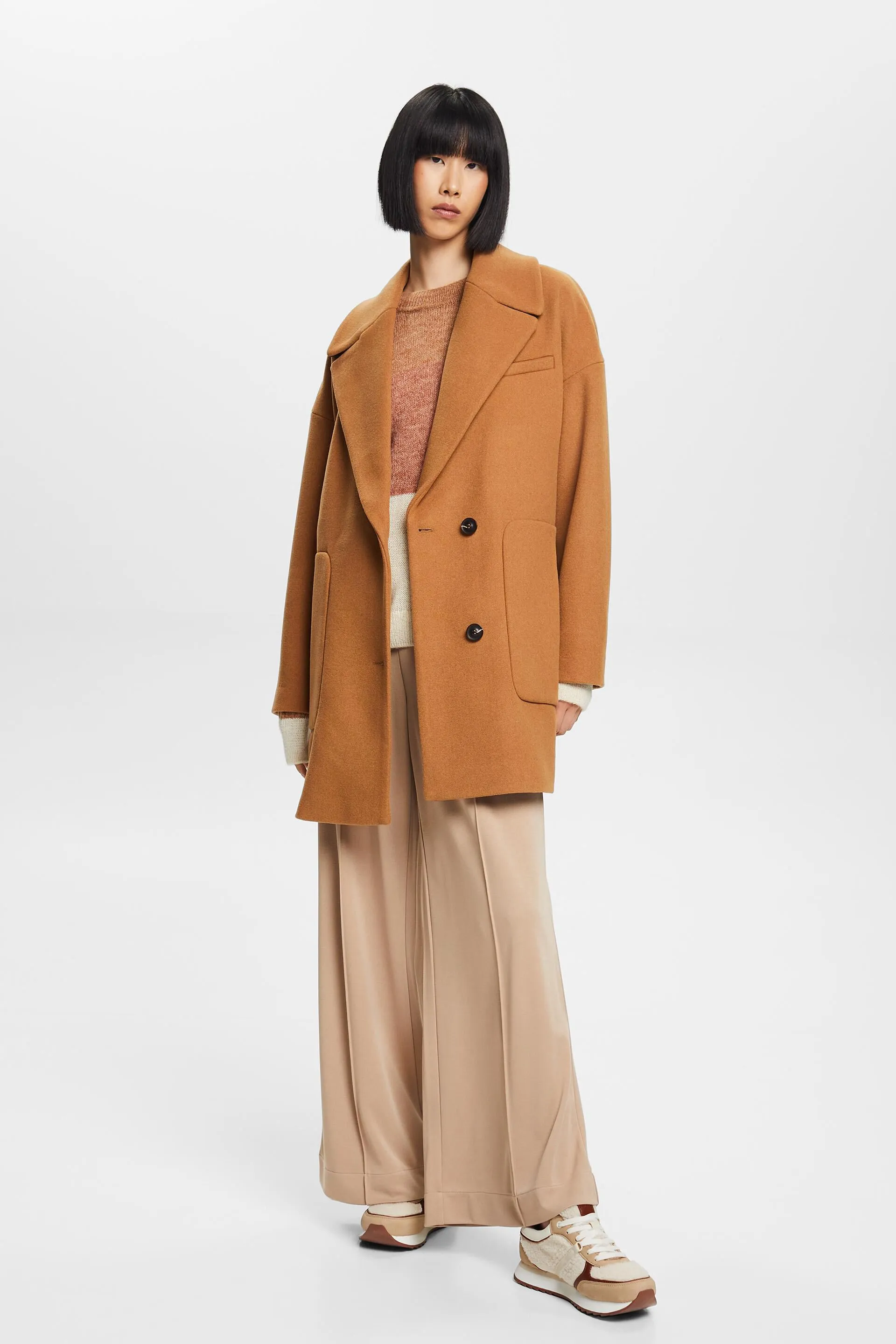 In materiale riciclato: cappotto in misto lana
