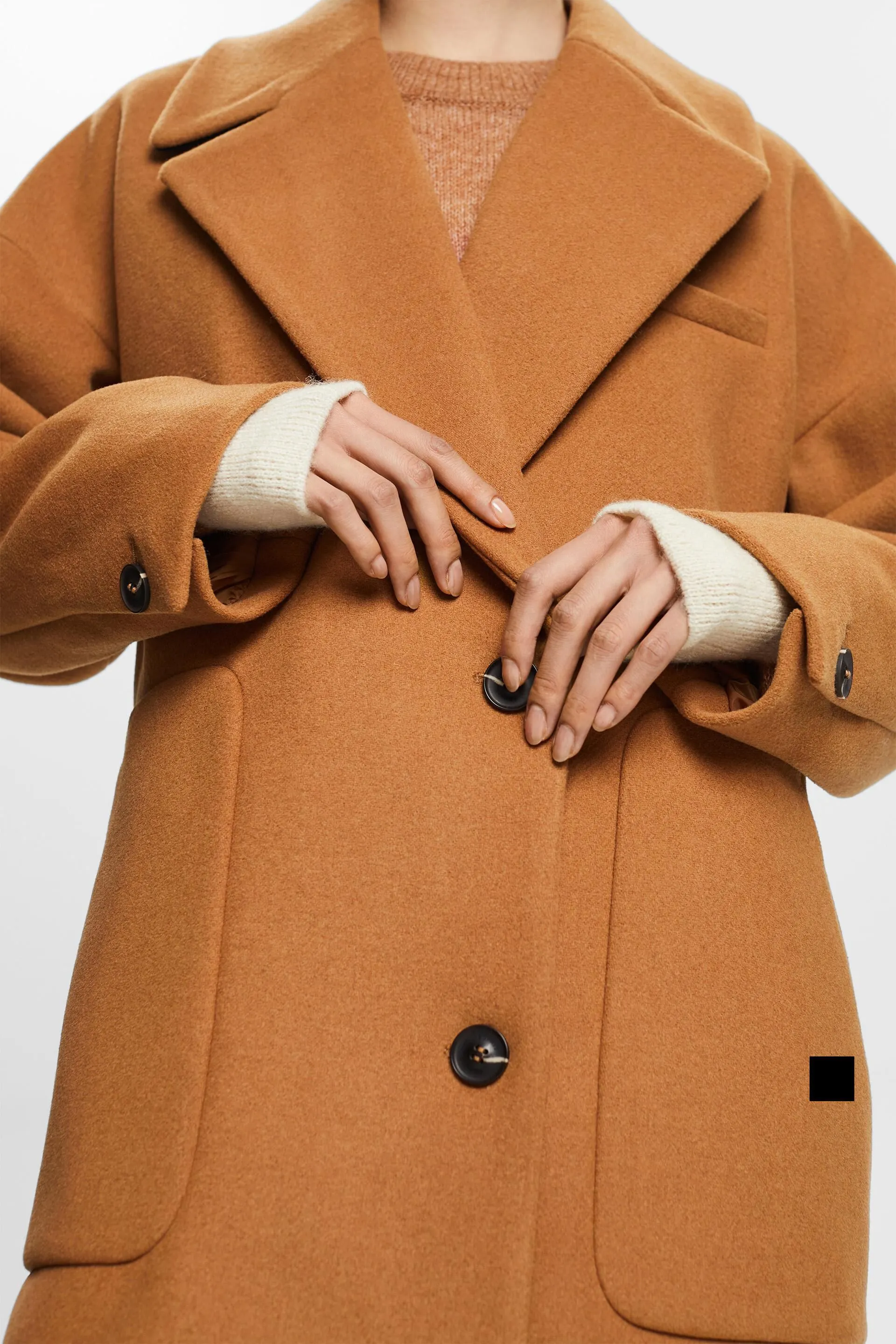 In materiale riciclato: cappotto in misto lana