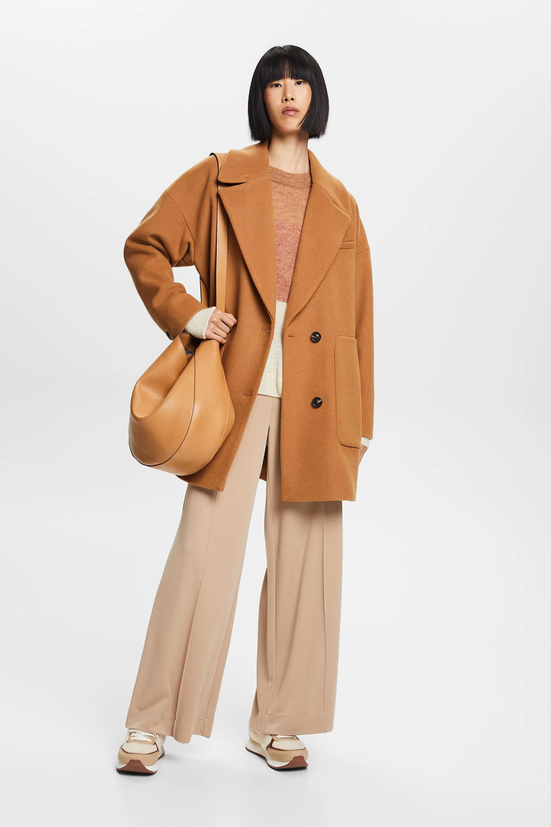 In materiale riciclato: cappotto in misto lana