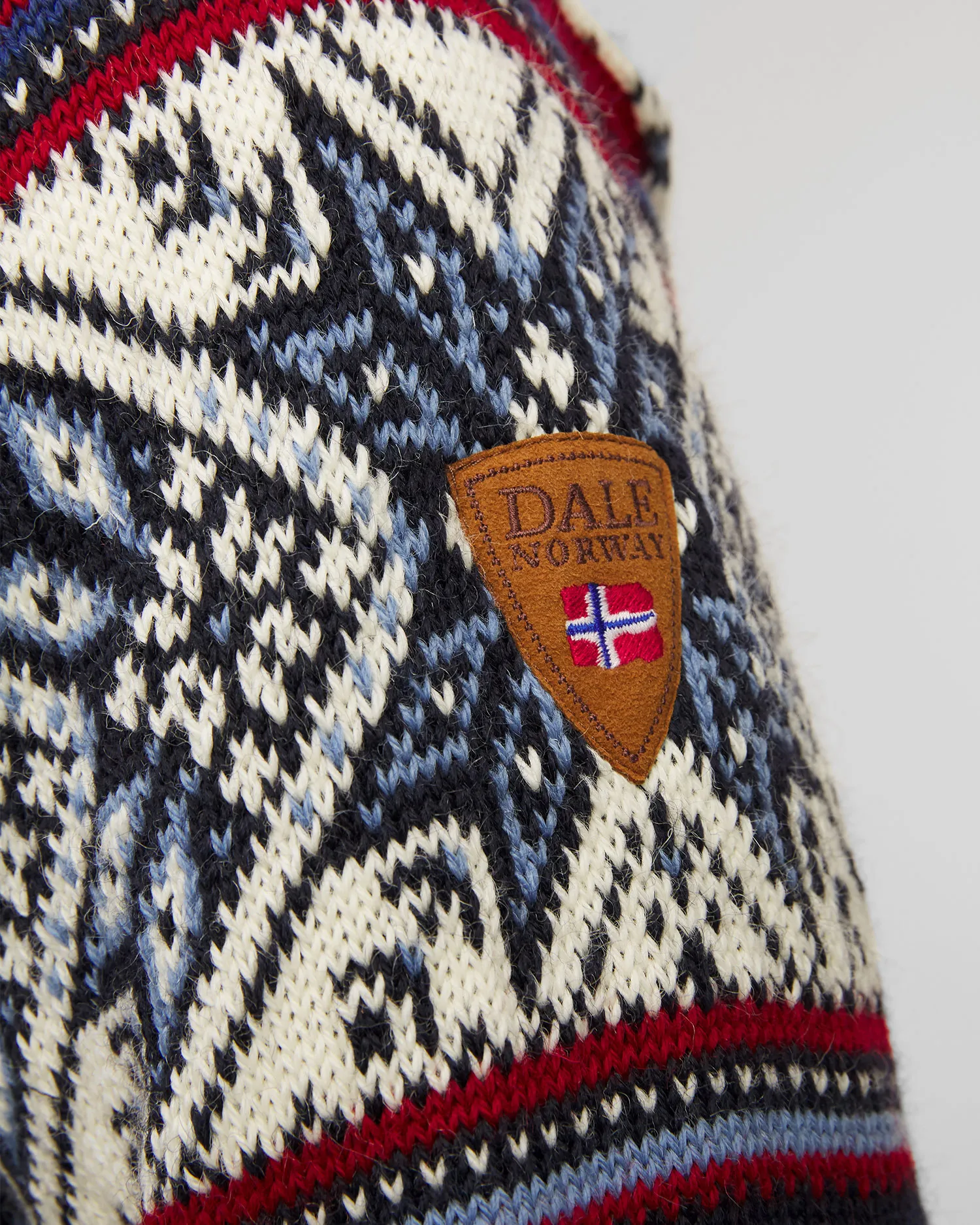 Maglione di lana DALE OF NORWAY VAIL 90331-midnightnavyredroseoffwhite