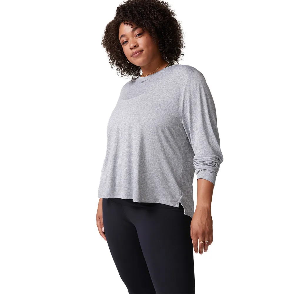 Nike Dri-FIT One per donna Long-Sleeve Top (Plus Size) - HO22