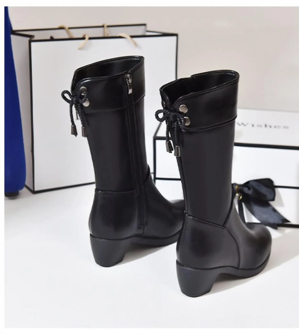 Nuove scarpe da donna in peluche stivali da donna moda stivali al ginocchio in pelle con cerniera a punta tonda 2022 stivali mod