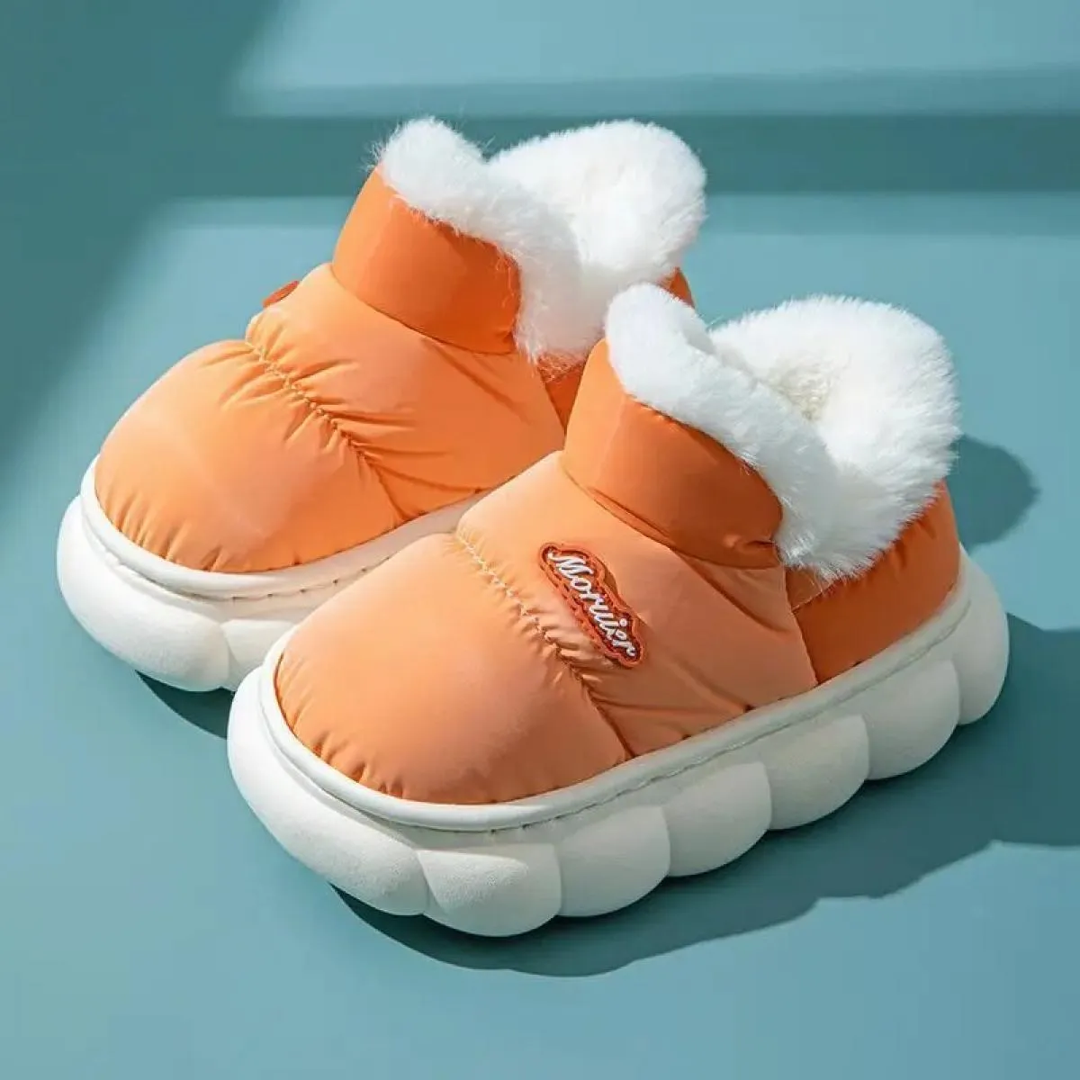 Nuove scarpe invernali in cotone 2024 per bambini carini ragazzi ragazze inverno stivali da neve in peluche caldi e spessi imper