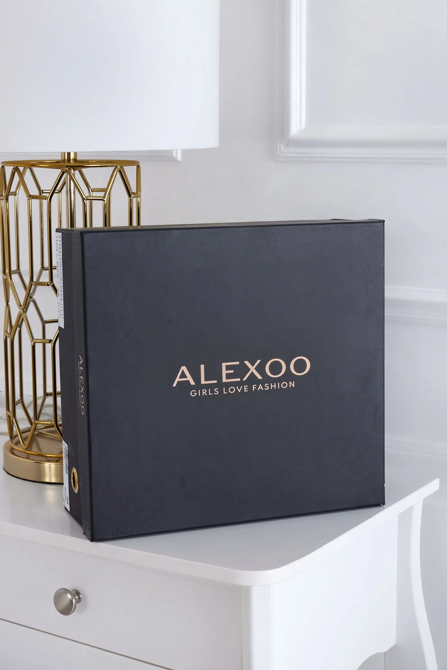 ROYAL - Stivali Alexoo beige con zeppa interna e bottone oro