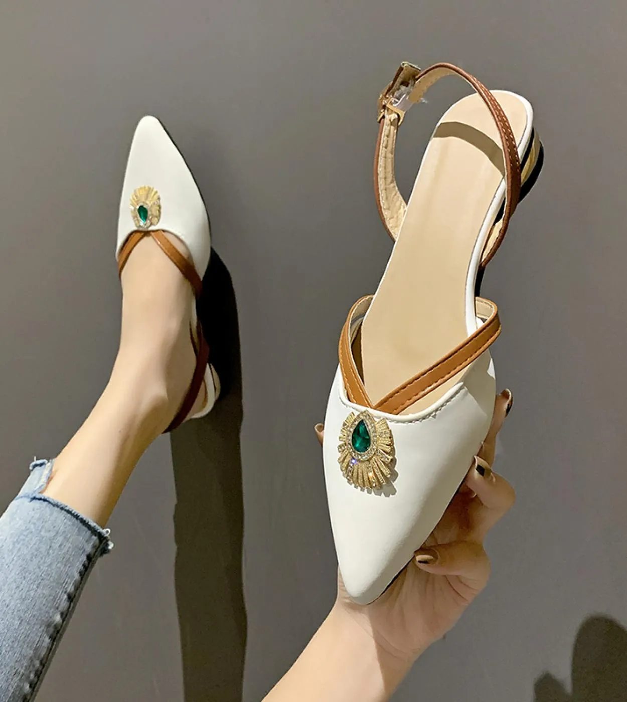 Sandali dolci Moda donna Butterflyknot Decorazione Cinturino con fibbia Scarpe con tacco quadrato Eleganti sandali con punta a p