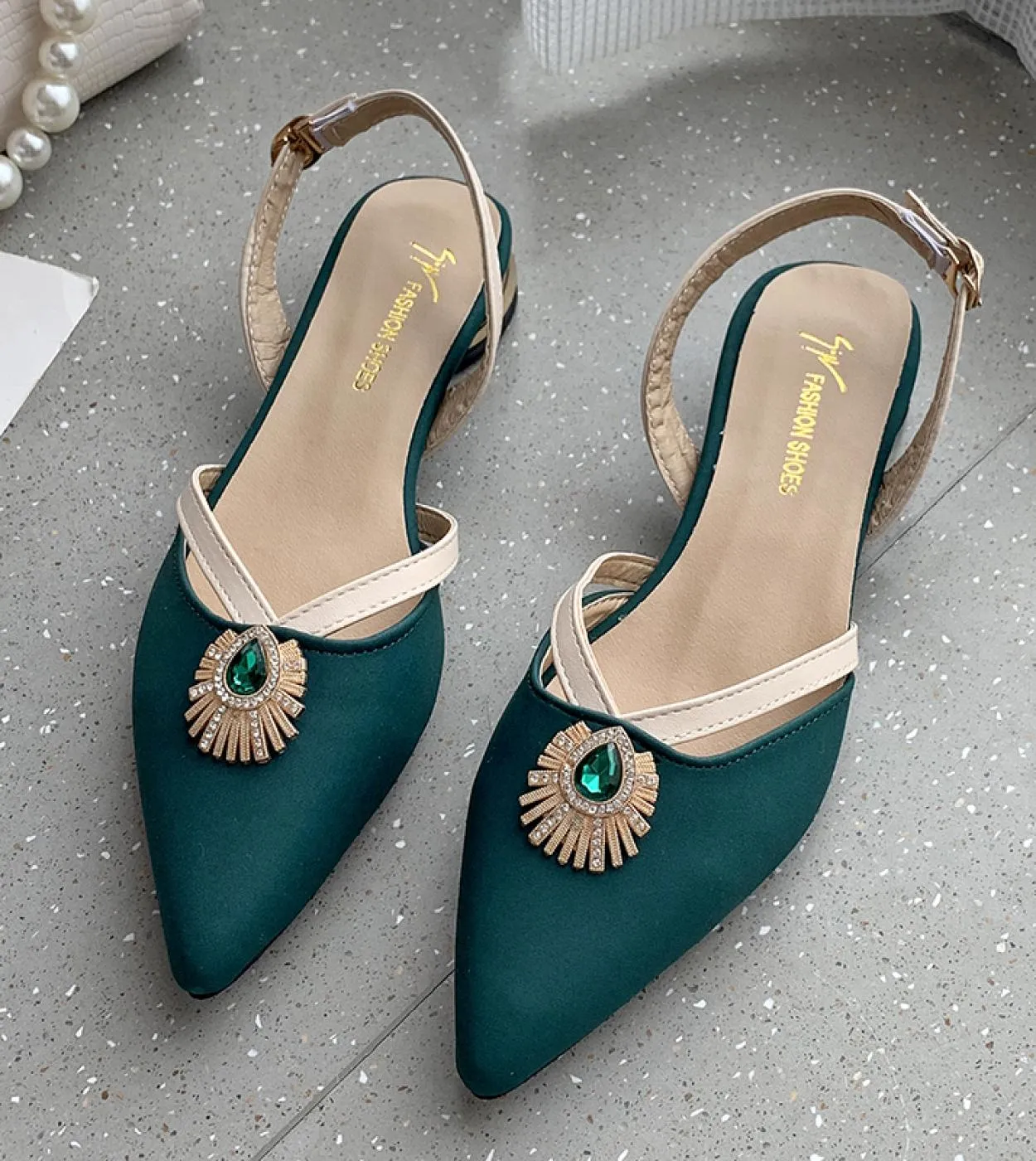 Sandali dolci Moda donna Butterflyknot Decorazione Cinturino con fibbia Scarpe con tacco quadrato Eleganti sandali con punta a p