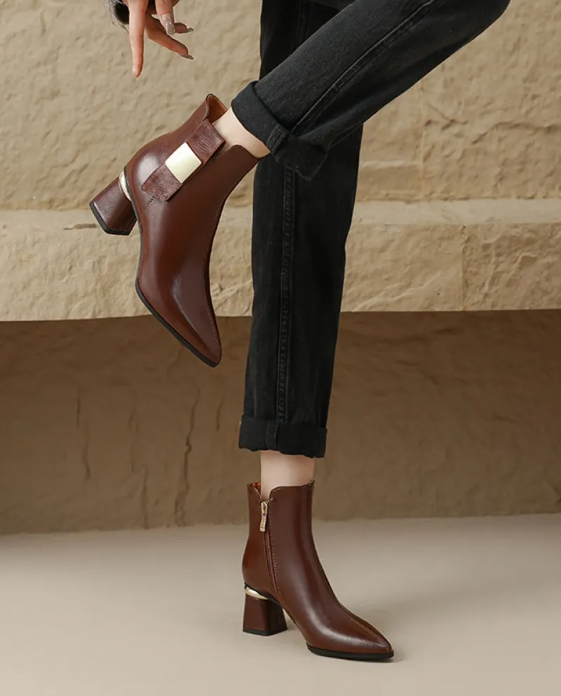 Scarpe da donna fatte a mano Autunno e inverno Nuovi stivali corti con tacco spesso Stivali con punta a punta con cerniera later