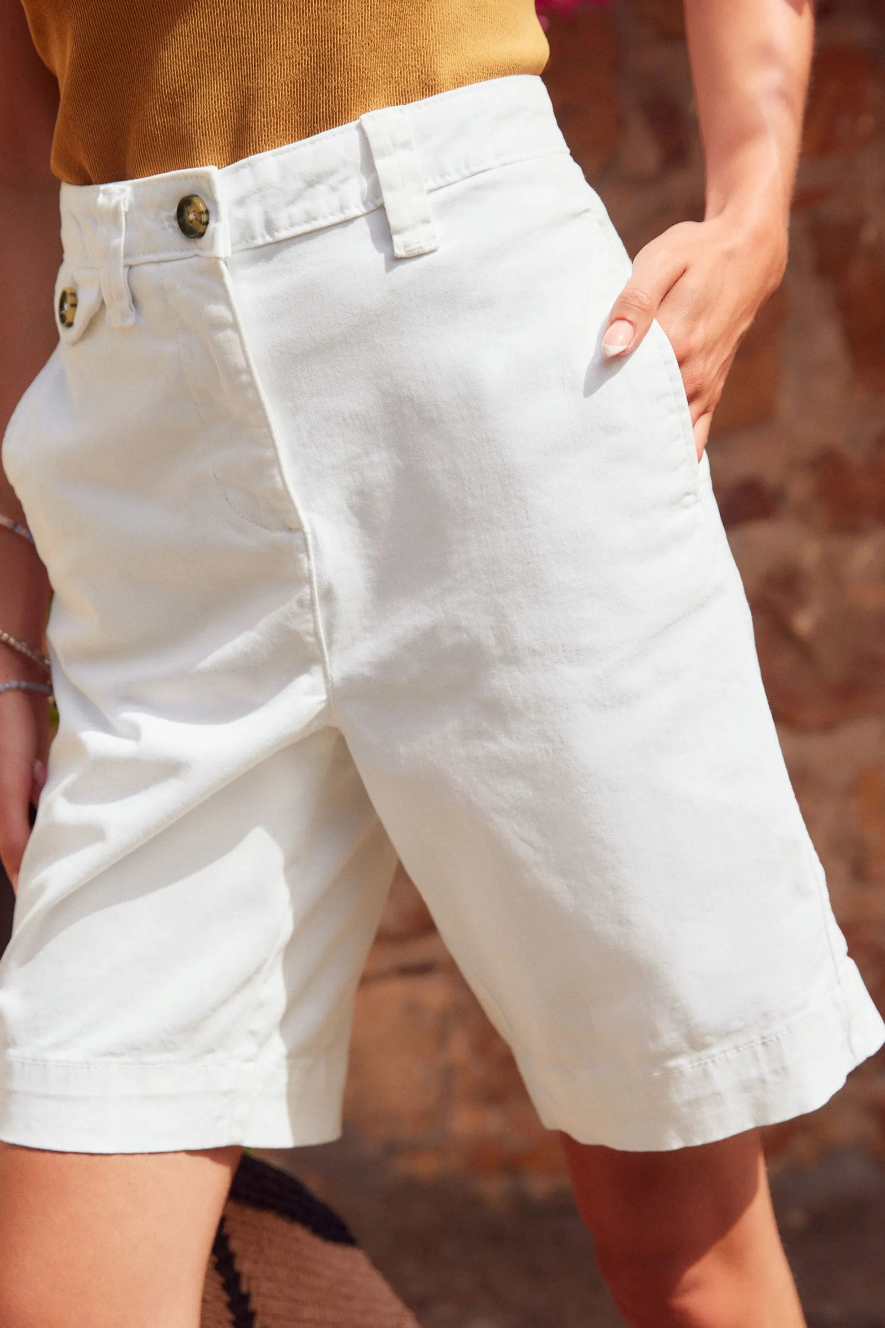 Shorts chino al ginocchio