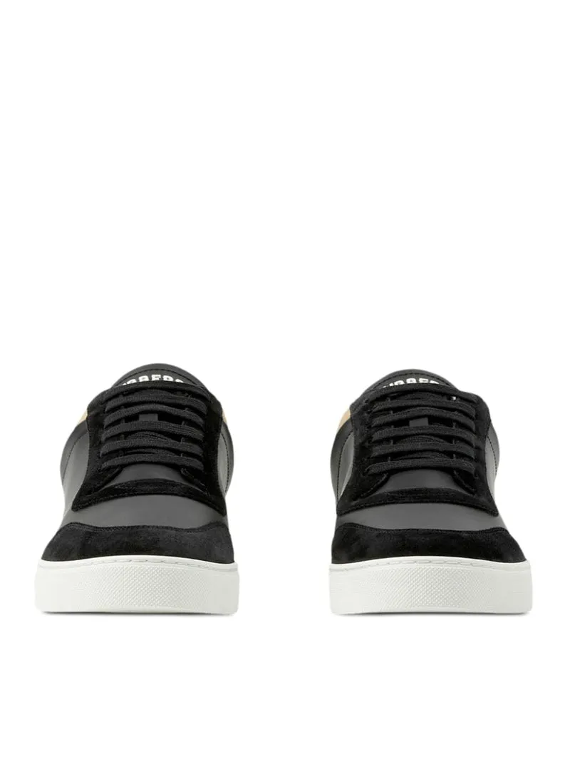 SNEAKERS A QUADRI