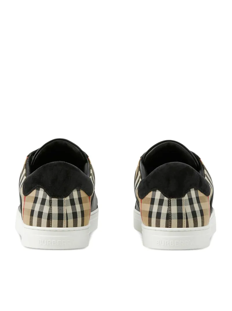 SNEAKERS A QUADRI
