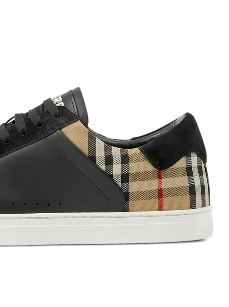 SNEAKERS A QUADRI