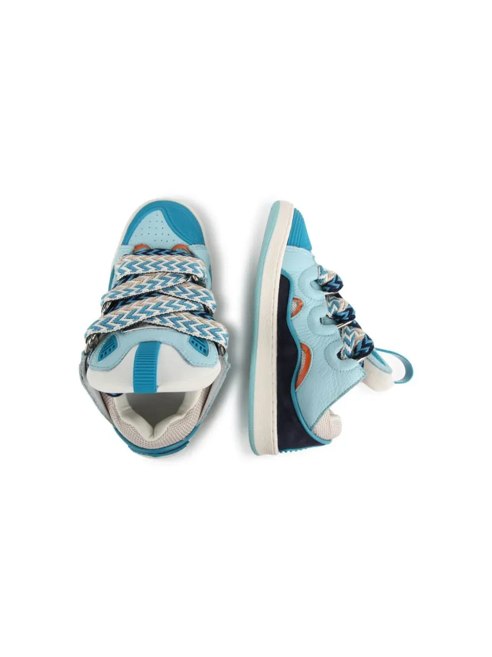 Sneakers Curb
