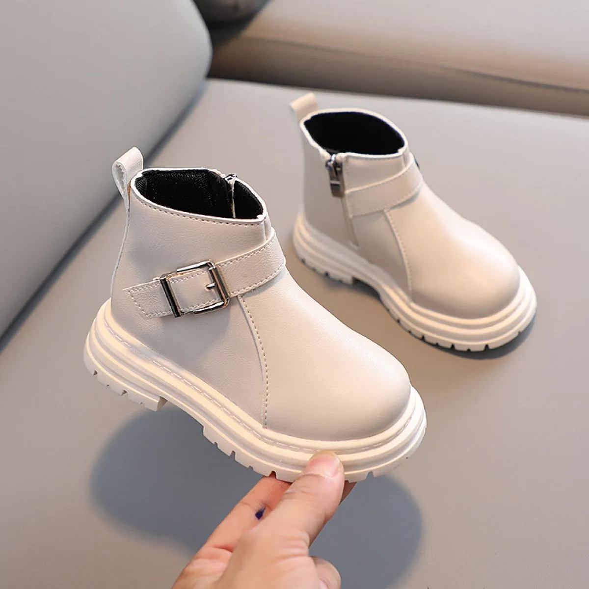 Stivali da bambino primavera autunno per bambini Ragazze Moda cinturino alla caviglia Stivali con plateau per bambini Scarpe da