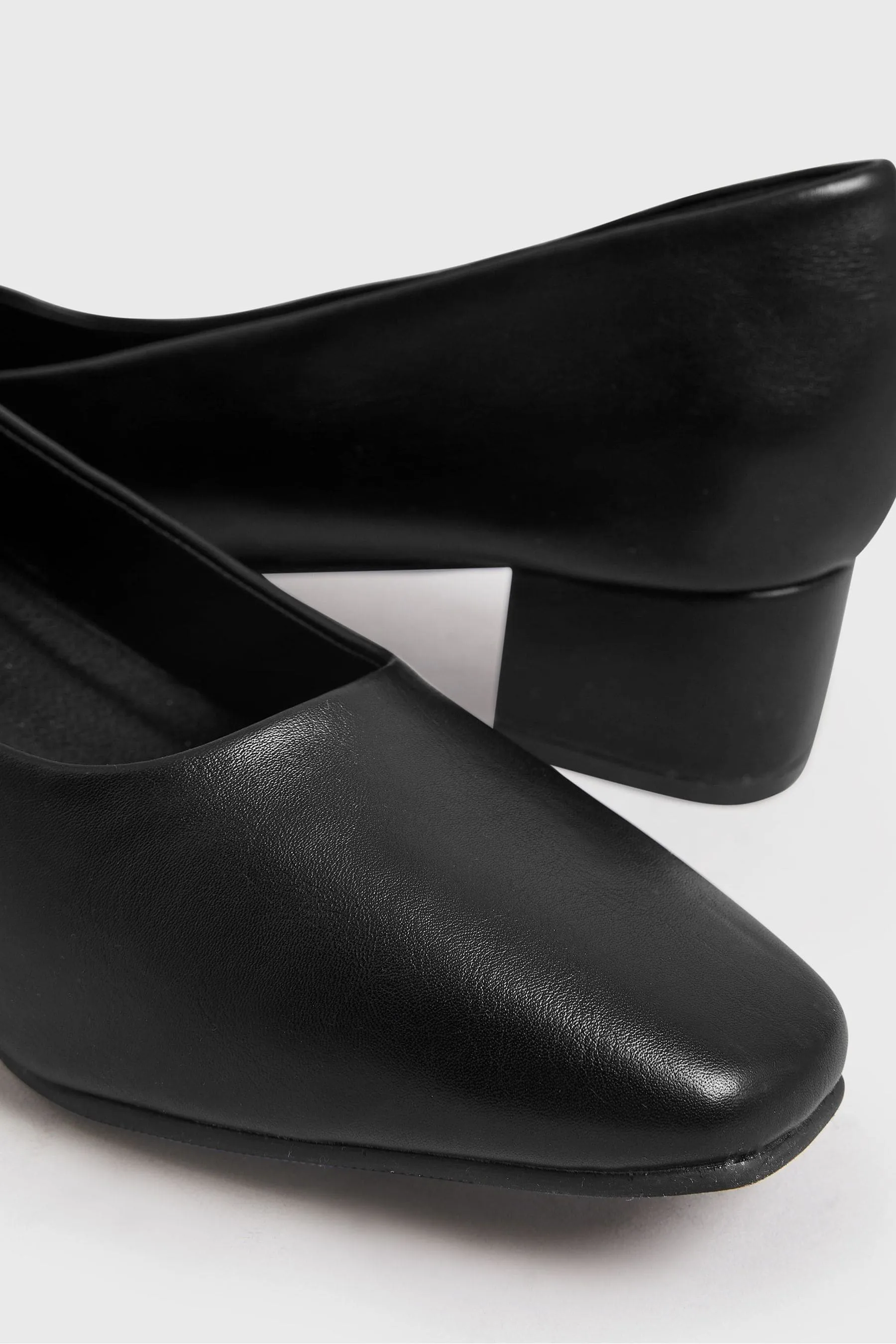Yours Curve - Décolleté in pelle sintetica Scarpe vestibilità ultra larga con tacco largo